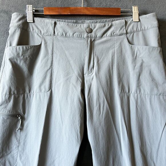 Eastern Mountain Sports Grey Hiking Pants Convertible Roll Up-Women's Size 12 R - Picture 3 of 15
